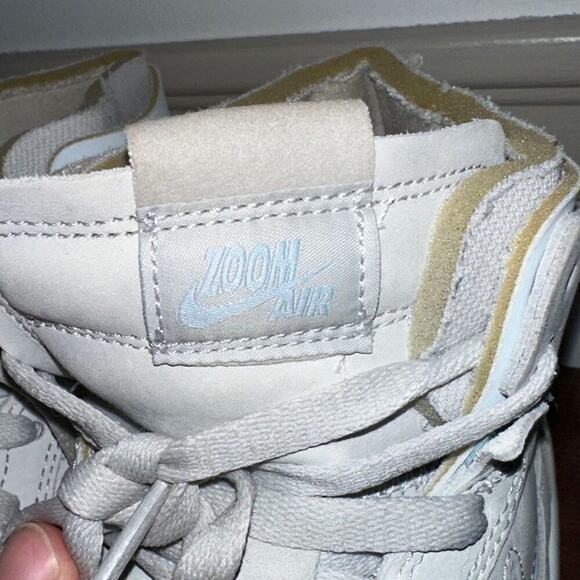 Jordan 1 High Zoom Air CMFT Grey Fog Women's Size 7.5 Sneakers - Picture 12 of 13